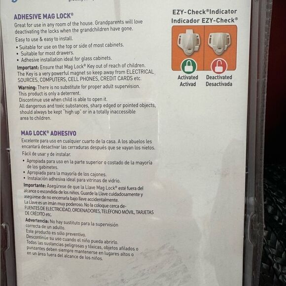 Dreambaby adhesive mag lock 8 locks with key for drawers and cabinets. NIB - Picture 2 of 3